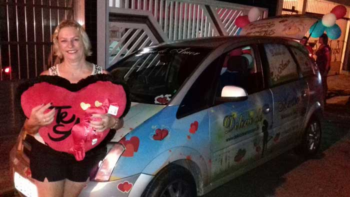 Carro de Mensagens de Aniversário