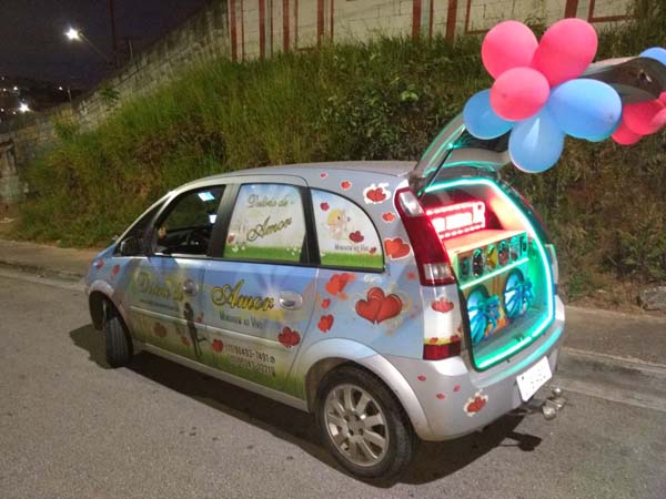 Telemensagem com carro de som
