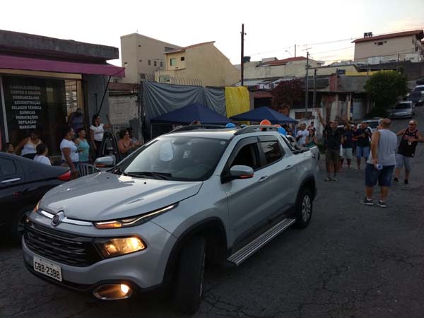Carro de Declaração na Zona Leste