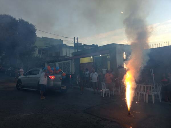 Carro de Declaração na Zona Leste