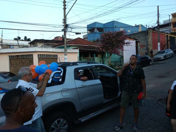 Carro de Declaração na Zona Leste