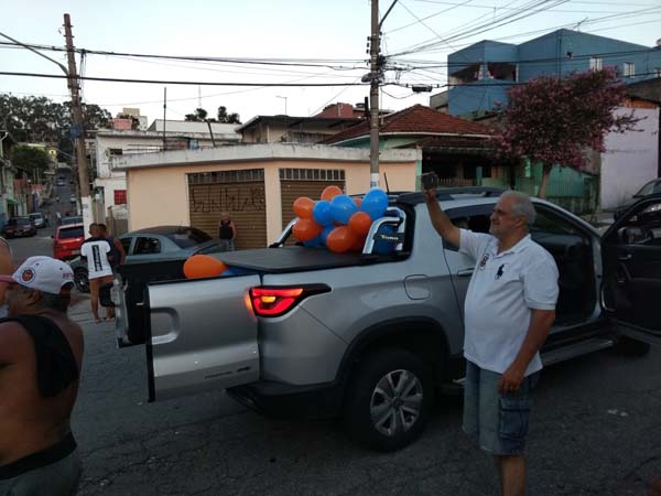 Carro de Declaração na Zona Leste