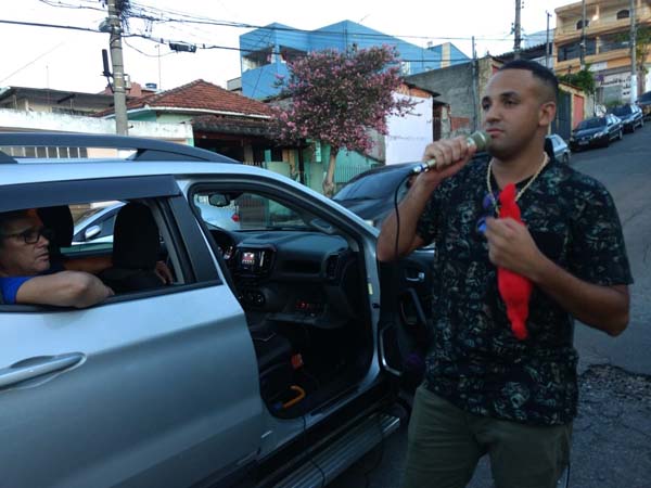 Carro de Declaração na Zona Leste