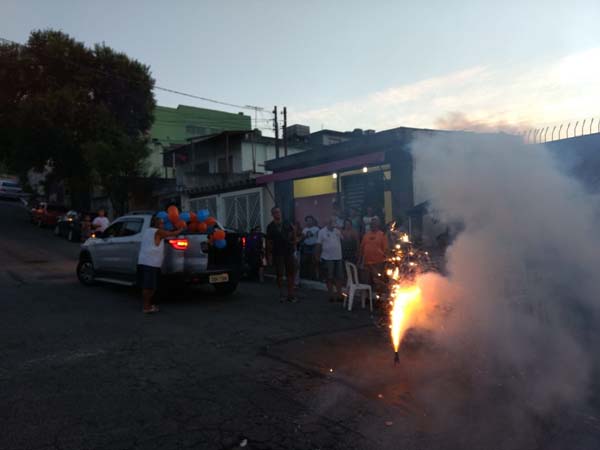 Carro de Declaração na Zona Leste