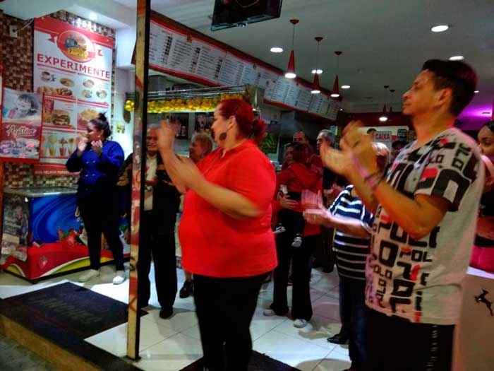 HOmenagem ao Vivo para a Mãe em Osasco